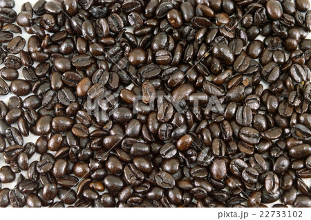 Bunch of Roasted coffee beans forming background Bunch of Roasted coffee beans forming background 22733102