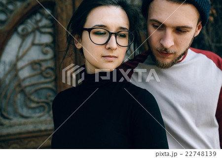 Young beautiful couple Young beautiful couple 22748139