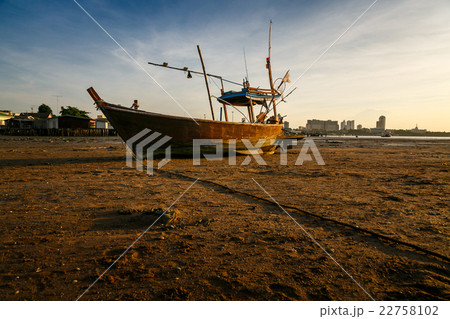 Sunsets and fishing boat Sunsets and fishing boat 22758102
