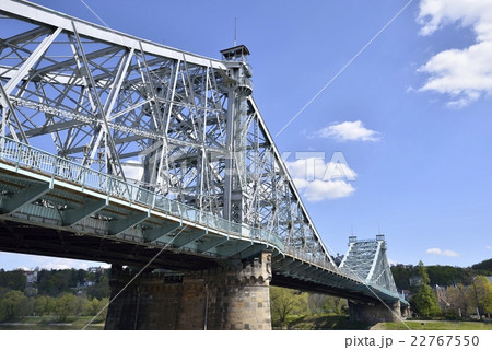 ブルーワンダーブリッジ(ドイツ・ドレスデン) ブルーワンダーブリッジ(ドイツ・ドレスデン) 22767550