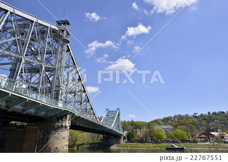 ブルーワンダーブリッジ（ドイツ・ドレスデン） 22767551