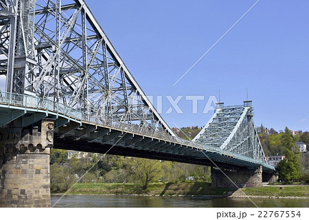 ブルーワンダーブリッジ（ドイツ・ドレスデン） 22767554