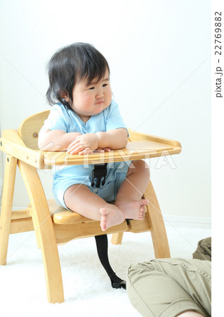 8か月の女の子 22769882