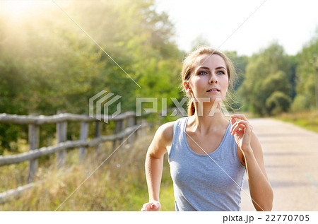 Young jogging woman 22770705