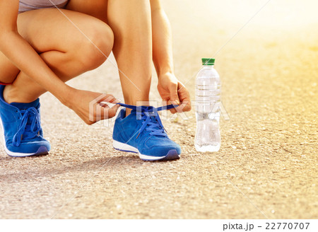 Lacing up 22770707