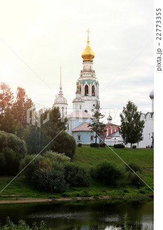 spring cathedral sunset tree spring cathedral sunset tree 22773355