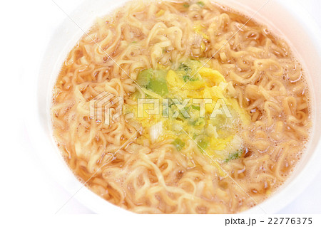 おいしいカップラーメン 22776375