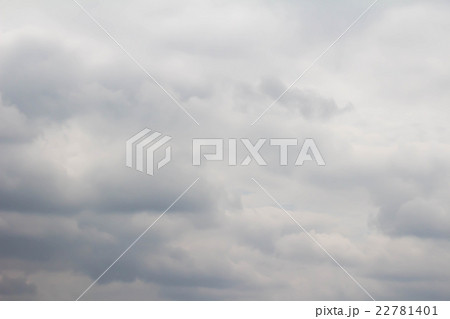 灰色の曇り空 灰色の曇り空 22781401