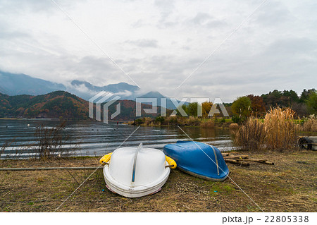 Boats on the lake Kawaguchiko,Japan Boats on the lake Kawaguchiko,Japan 22805338