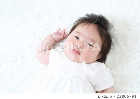 生後100日の赤ちゃん 生後100日の赤ちゃん 22806791