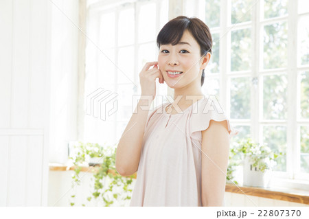 ミドル女性 22807370