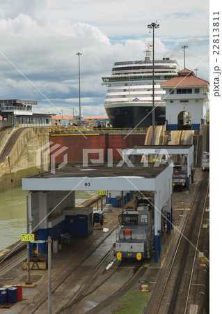 Cruise ship going through locks in Panama Canal 22813811