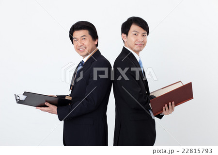 ビジネスマン　2人 22815793