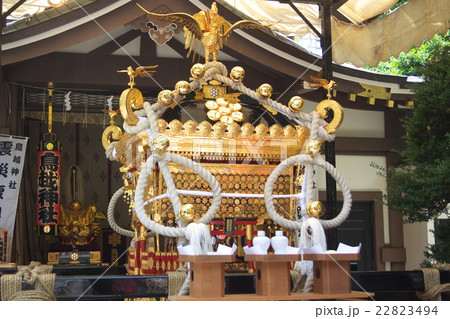 鳥越神社のお神輿の写真素材