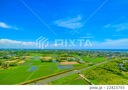 九十九里町の田舎の風景と九十九里道路周辺を空撮 22823703