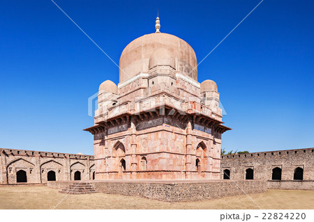 Mosque in Mandu Mosque in Mandu 22824220