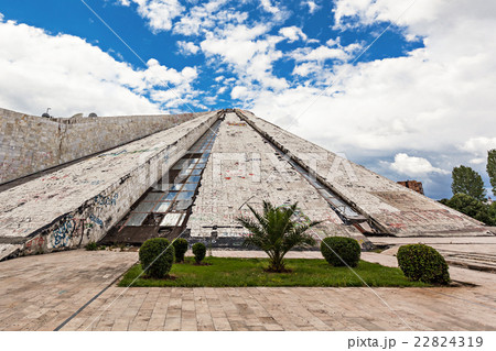 The Pyramid, Tirana 22824319