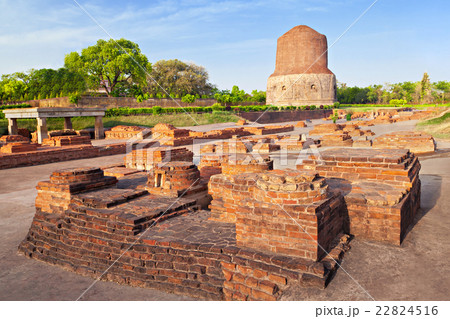 Dhamekh Stupa ruins 22824516