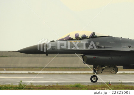 Ｆ１６ファイティングファルコン 22825005