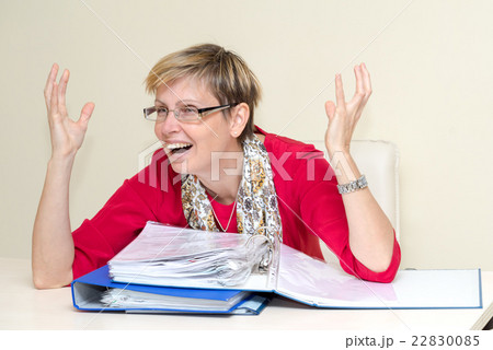 Portrait of a business woman 22830085