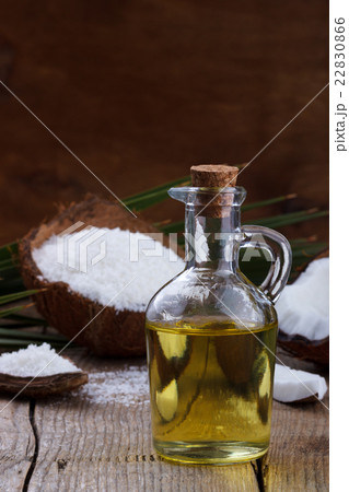 Coconut oil and coconut flakes Coconut oil and coconut flakes 22830866