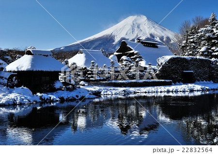 新雪の忍野村 22832564