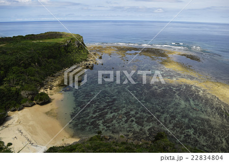海　南国　沖縄　離島　果報バンタ　うるま市　宮城島　幸福の崖　ぬちの浜　パワースポット　自然 22834804