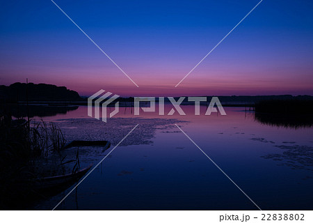 印旛沼の朝焼け 22838802