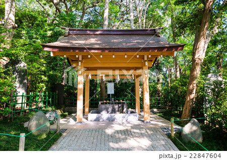 稲毛浅間神社 手水舎 (千葉県千葉市稲毛区) 2016年6月現在 稲毛浅間神社 手水舎 (千葉県千葉市稲毛区) 2016年6月現在 22847604