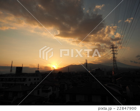 夕方 夕方 22847900