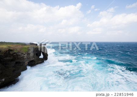 Manzamo Cape in Okinawa, Japan Manzamo Cape in Okinawa, Japan 22851946