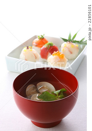 手まり寿司とはまぐりのお吸い物 22856101