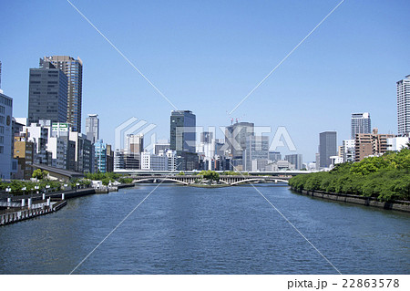 天満橋から見た中之島の景色 大阪の写真素材