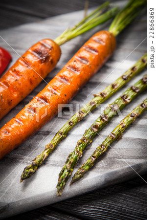 Assortment of grilled vegetables 22866869