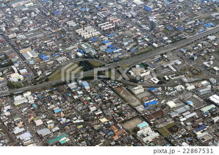 東名高速道路静岡インターチェンジ付近を空撮 22867531