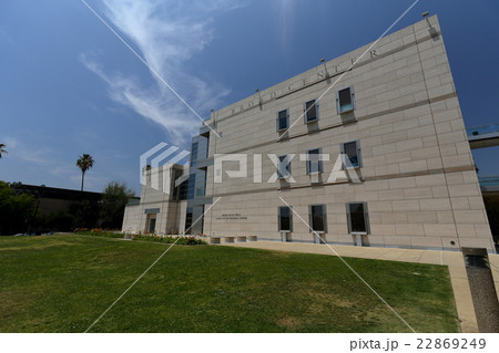 Caltech 22869249