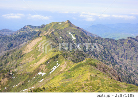 武尊山山頂から望む剣ヶ峰山　群馬県　川場村 22871188