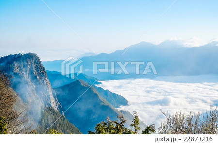 Cloud of sea and blue sky in Alishan National Park Cloud of sea and blue sky in Alishan National Park 22873216