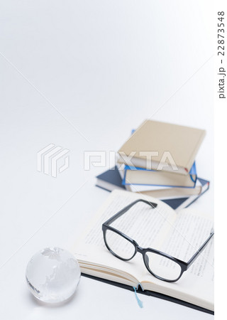 本とエコイメージ 22873548