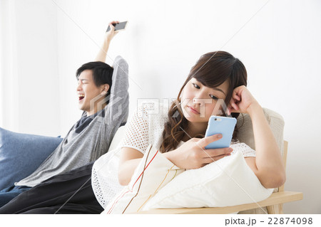 若いカップル 若いカップル 22874098