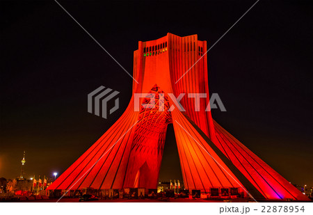 Night view of the Azadi Tower in Tehran  22878954