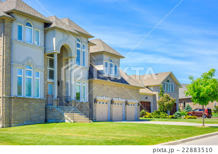 Luxury houses in North America Luxury houses in North America 22883510