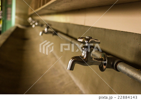 学校の水道 学校の水道 22884143