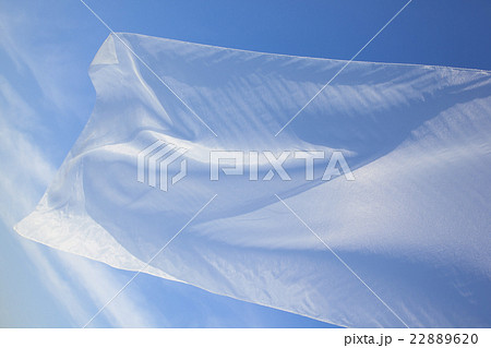 風になびく布の写真素材 2286
