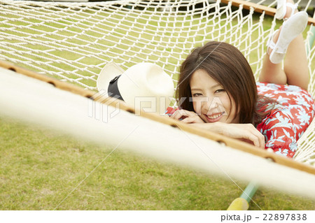 リゾート　休日 22897838