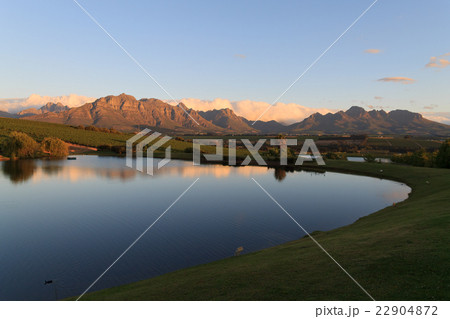 Stellenbosch 22904872