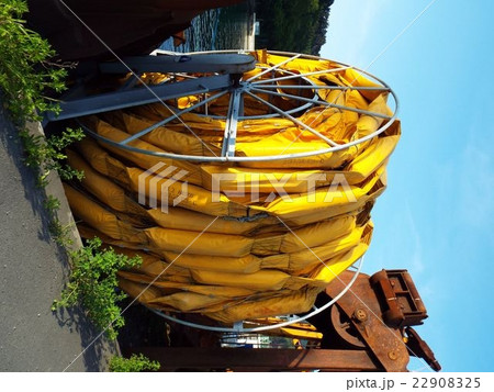 漁協給油所にはオイルフェンス設置が望ましい 22908325