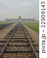 ビルケナウ第二強制収容所の鉄道引き込み線 22909145