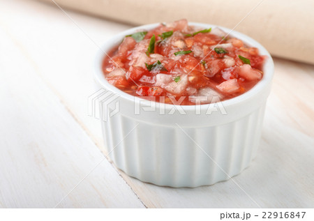 Salsa sauce 22916847