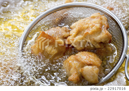 鶏のから揚げ 22917016